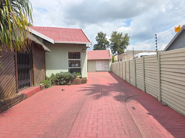 1 Bedroom Garden Cottage