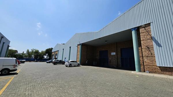 818 m² Commercial space