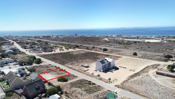 720 m² Land