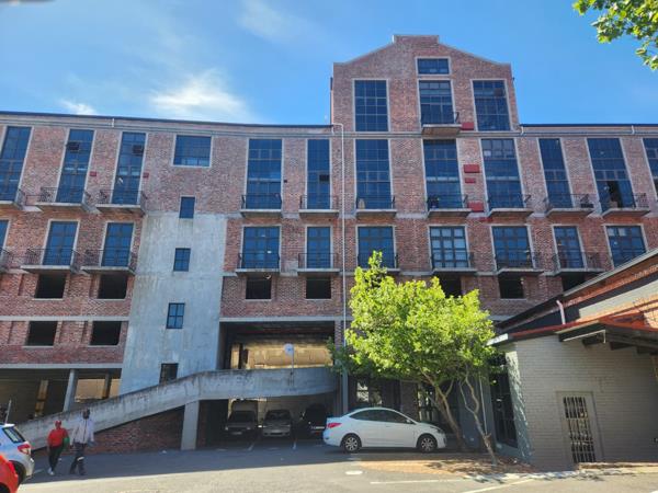 78  m² Commercial space