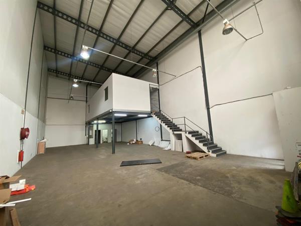 82  m² Industrial space
