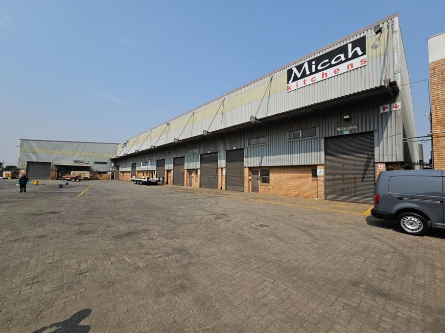 6 561 m² Industrial space