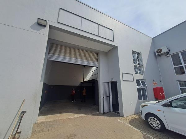 100  m² Industrial space