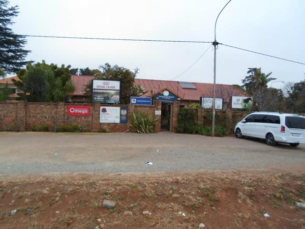 3 374  m² Commercial space