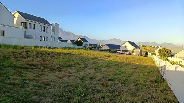 861 m² Land