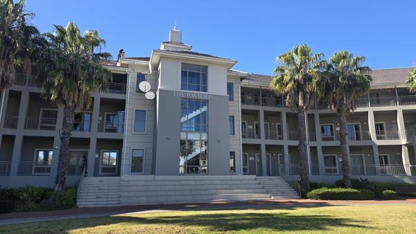 186  m² Commercial space