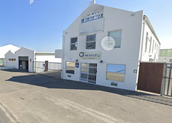 24  m² Commercial space