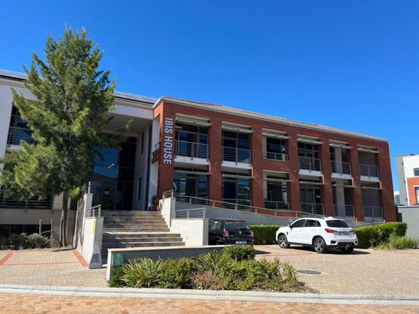 126  m² Commercial space