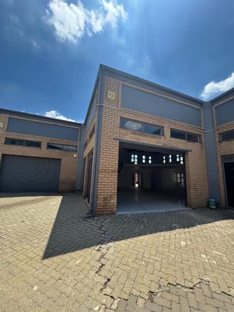 175  m² Commercial space