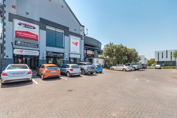 82  m² Retail Space