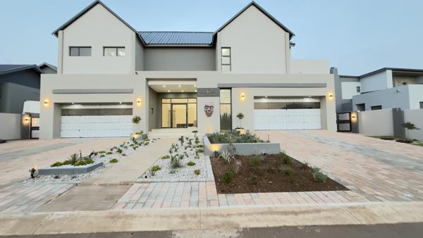 6 Bedroom House