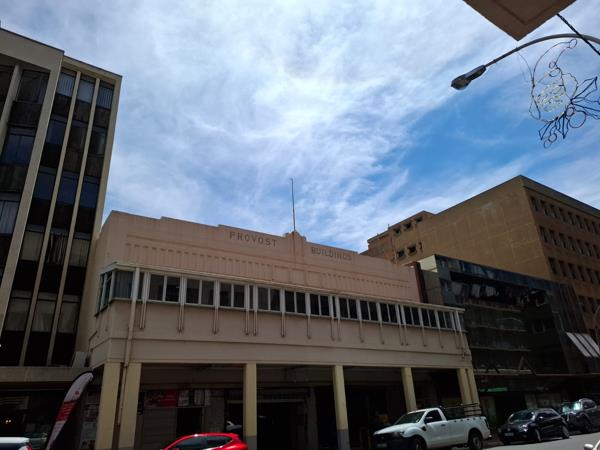 536  m² Commercial space