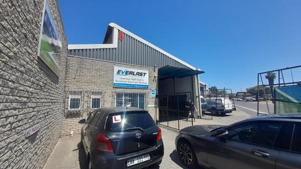 180  m² Industrial space