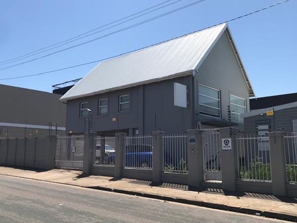 130  m² Commercial space