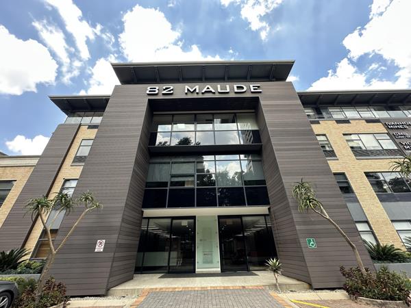 559  m² Commercial space