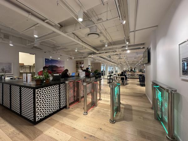 12  m² Commercial space