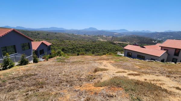 943 m² Land