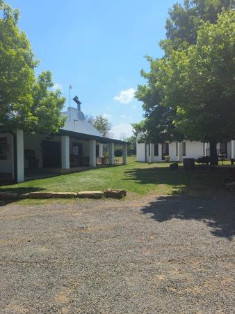 320  m² Commercial space