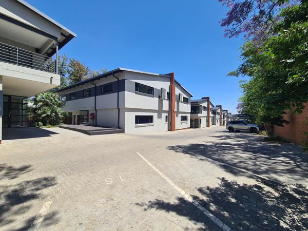 240 m² Commercial space