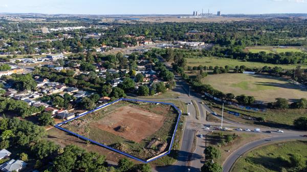 2 955  m² Retail Space