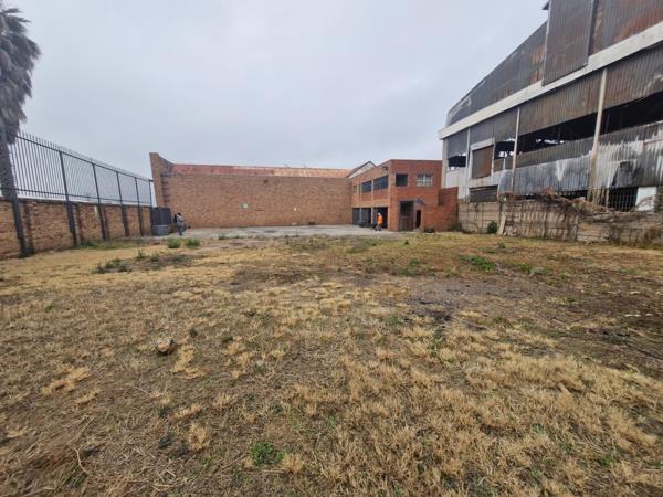 300  m² Industrial space