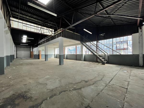 318  m² Industrial space