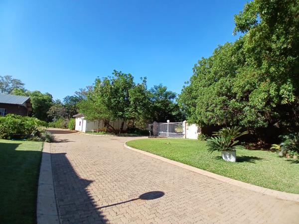 512 m² Land