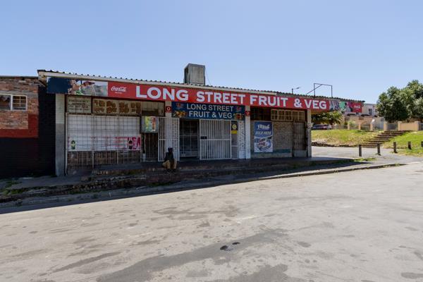 198  m² Retail Space