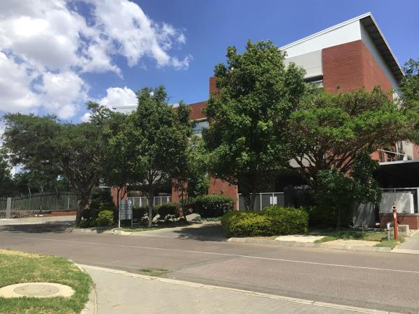 210  m² Commercial space