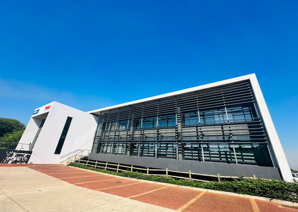 1 679 m² Commercial space