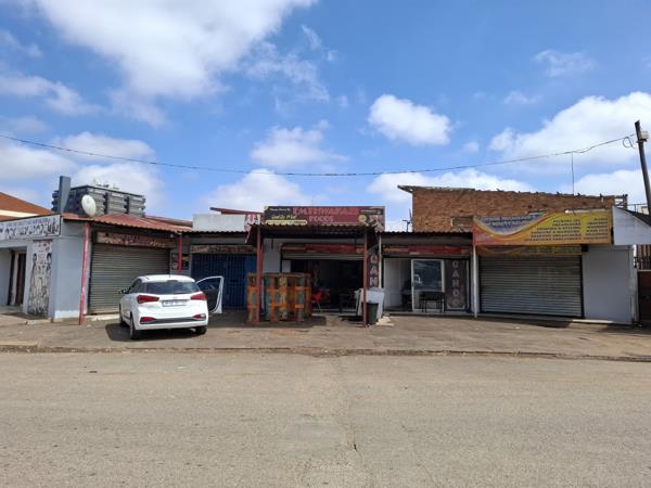 293  m² Retail Space