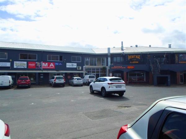 196  m² Retail Space