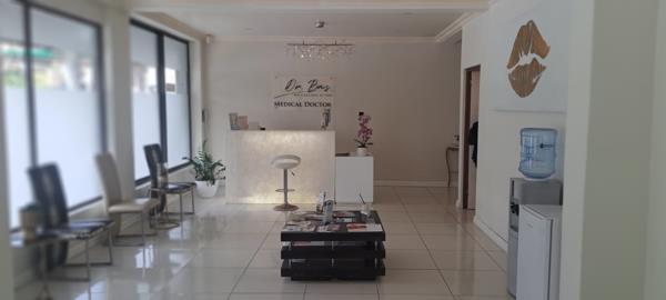 141  m² Commercial space