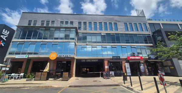 120  m² Commercial space