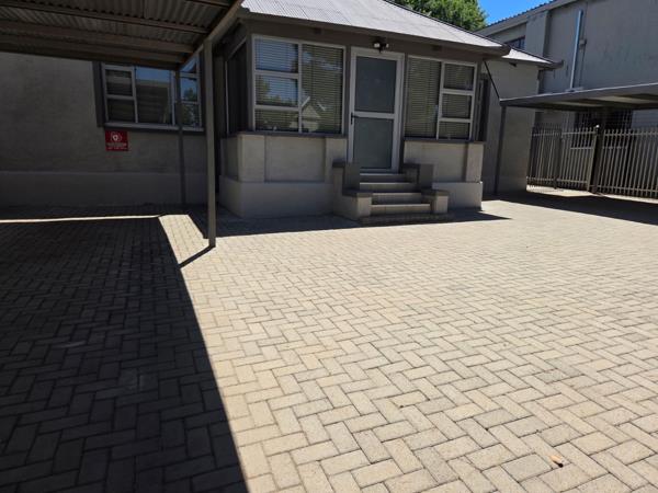 260  m² Office Space