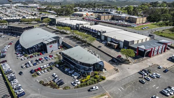 200  m² Retail Space