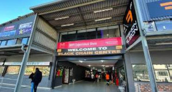 87  m² Retail Space