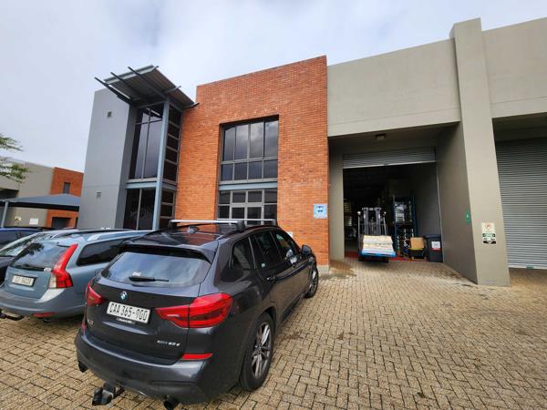 548  m² Industrial space