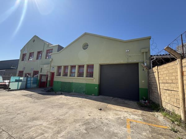 375  m² Industrial space