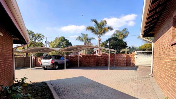 10 Bedroom House