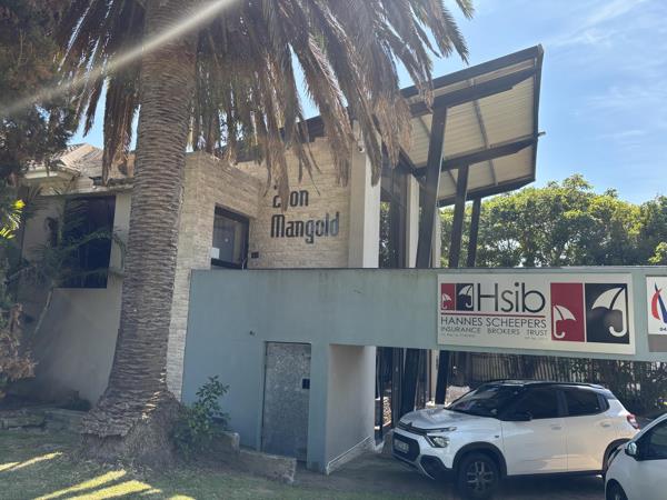 140  m² Commercial space