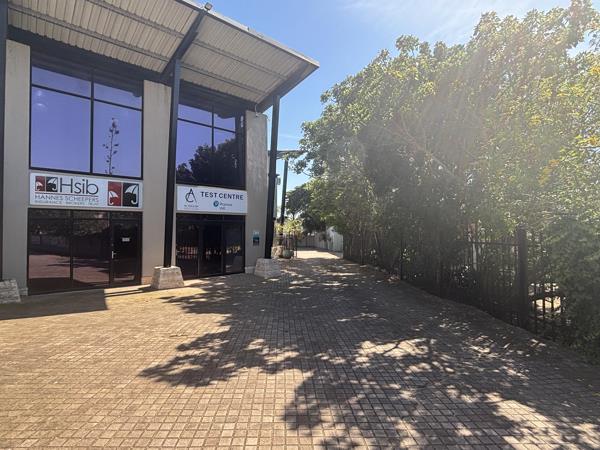 140 m² Commercial space