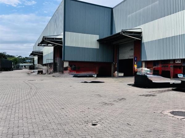 398  m² Industrial space
