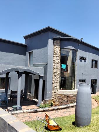 7 Bedroom House
