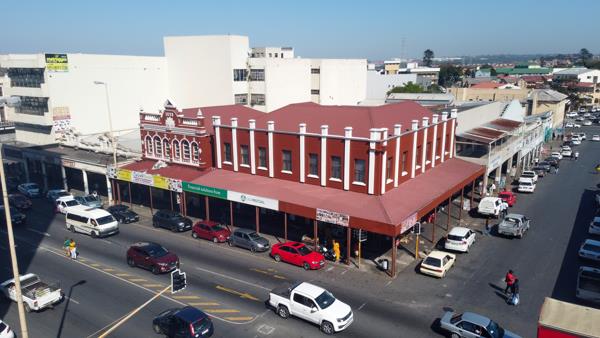 400  m² Commercial space