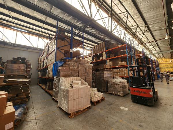 4 273  m² Industrial space