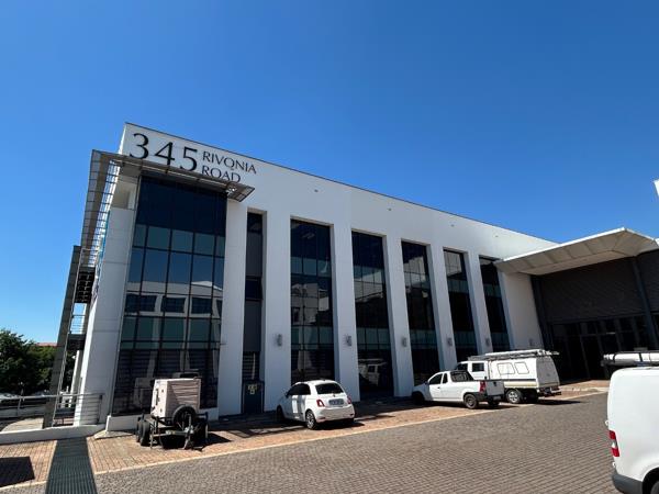 304 m² Commercial space