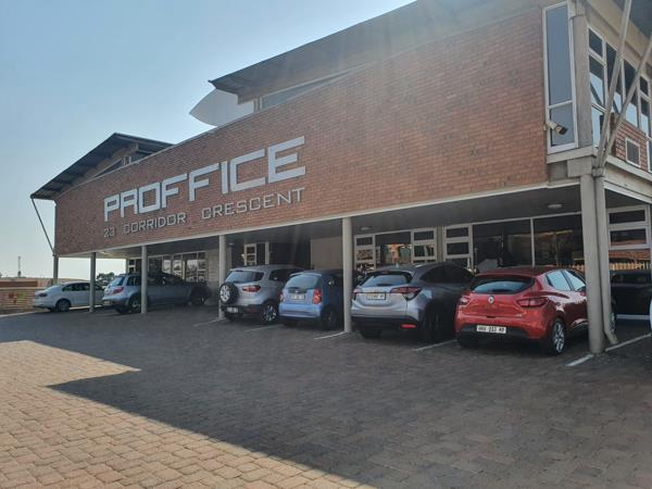 77  m² Office Space