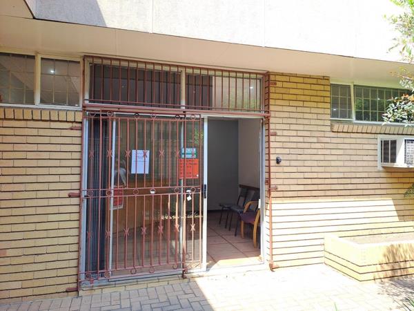 120  m² Commercial space