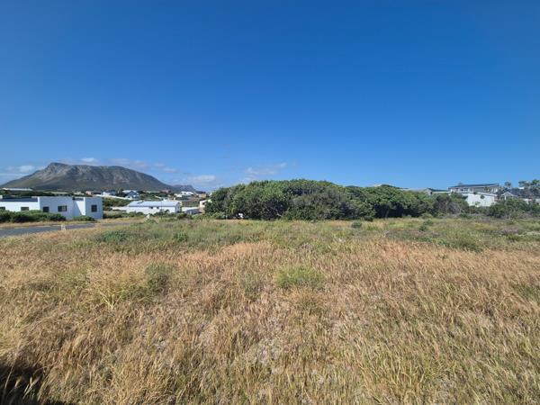 607 m² Land